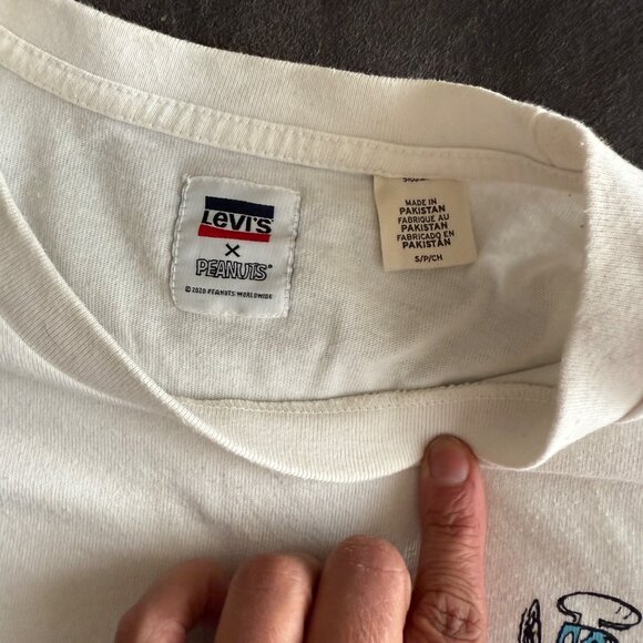 Levis X Peanuts White Graphic Pocket T-Shirt S Cotton Unisex - Picture 3 of 4